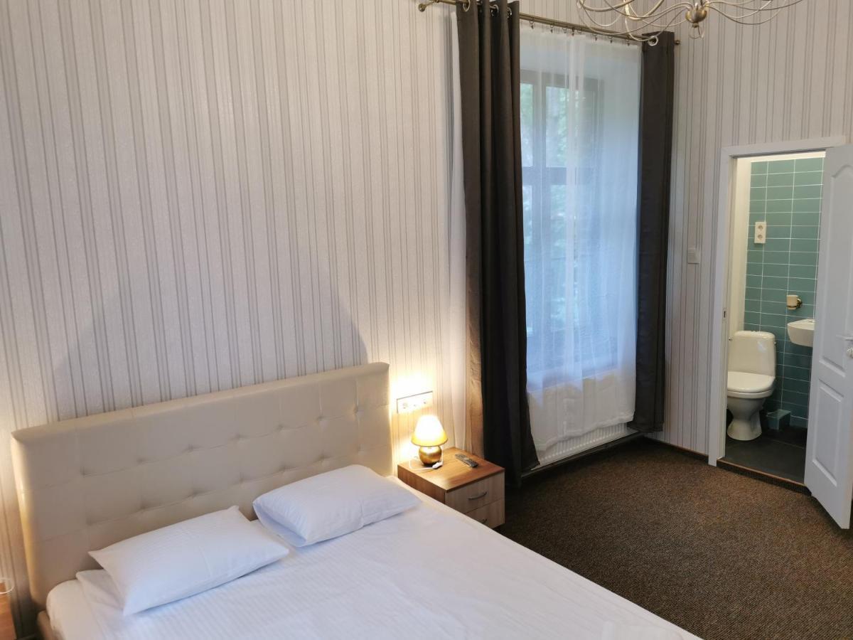 Hotel Karklu Muiza Jelgava Buitenkant foto