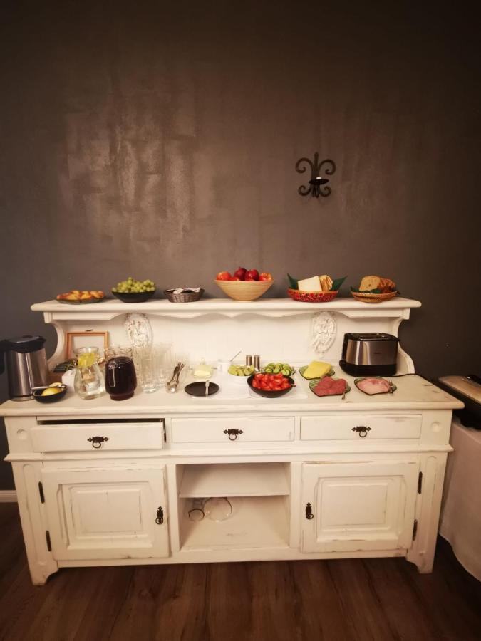 Hotel Karklu Muiza Jelgava Buitenkant foto
