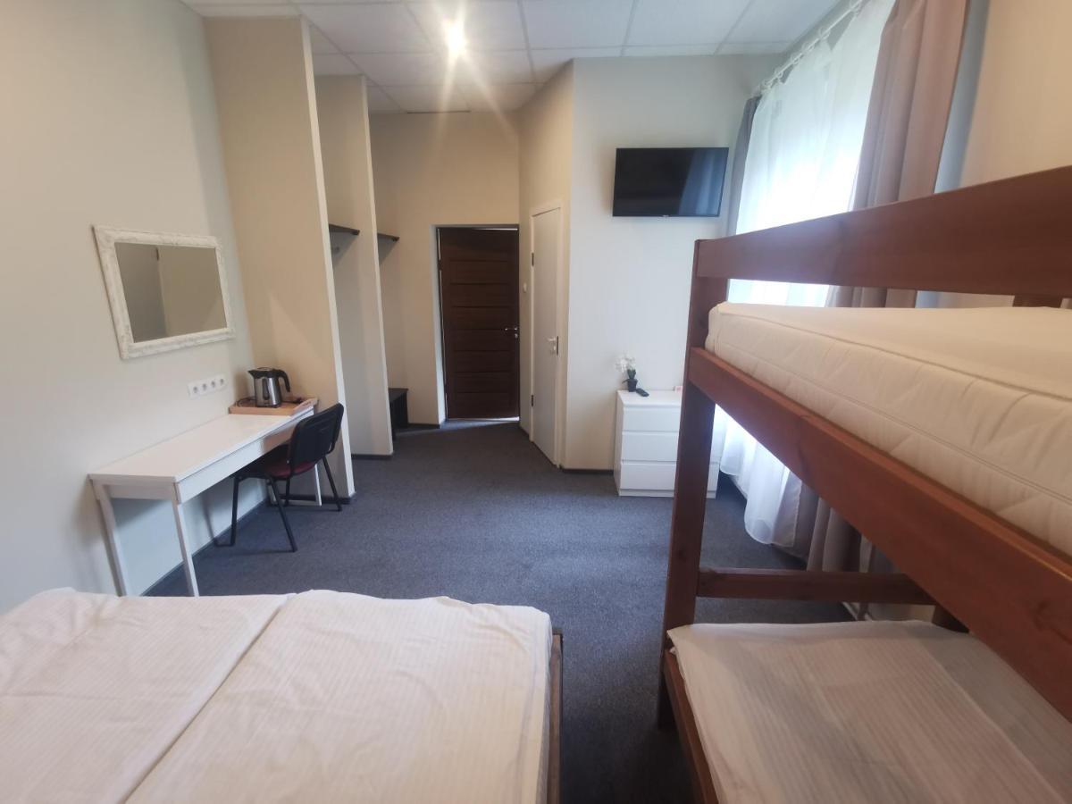 Hotel Karklu Muiza Jelgava Buitenkant foto